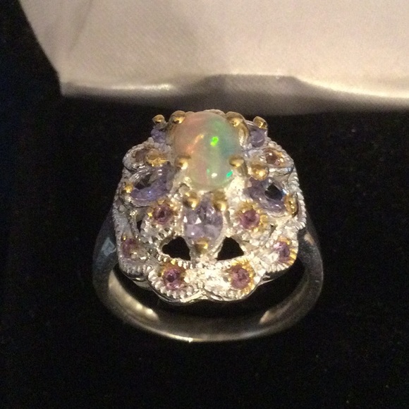 Outstanding AA+ Genuine Natural Opal with Tanzanite - Picture 10 of 14